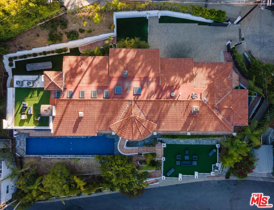 4733 Bonvue Ave