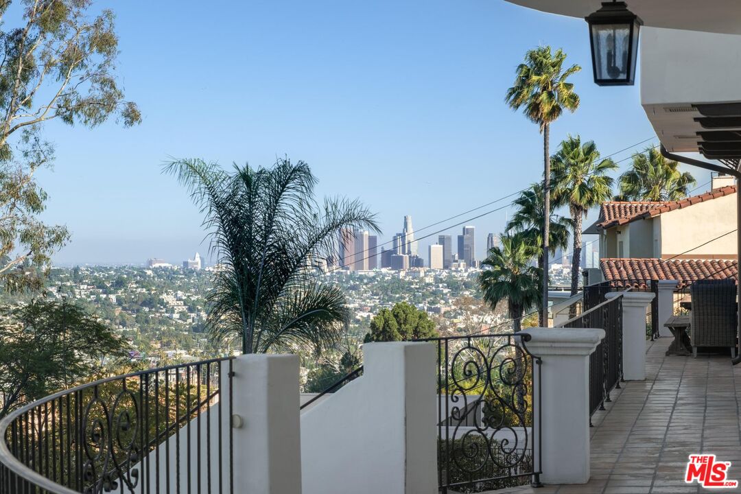 4733 Bonvue Ave
