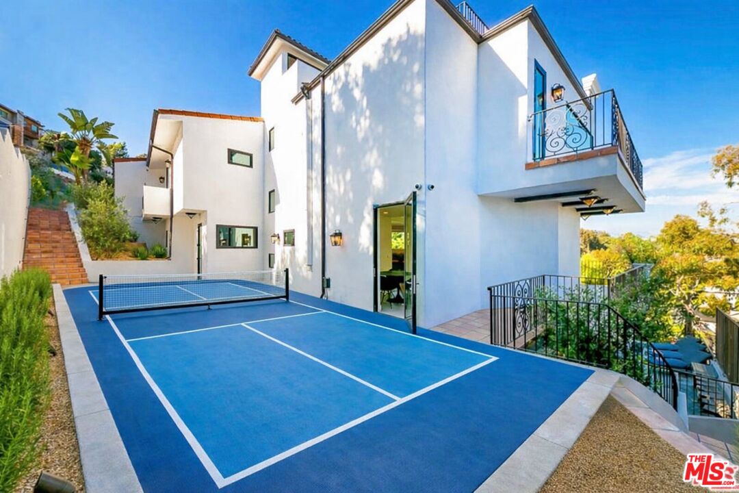 4733 Bonvue Ave
