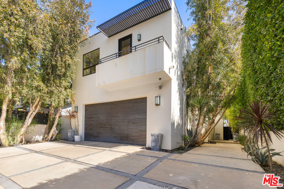 528 N Crescent Heights Blvd