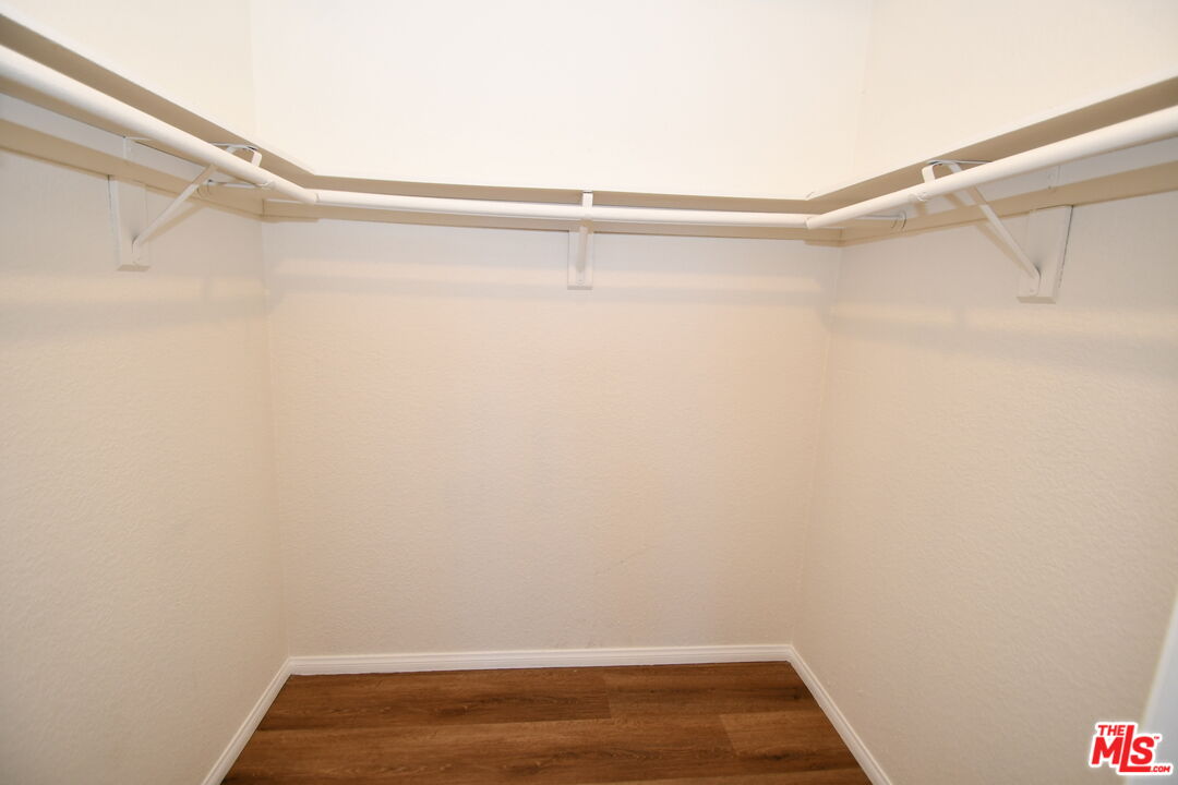15111 Freeman Ave Unit: 1