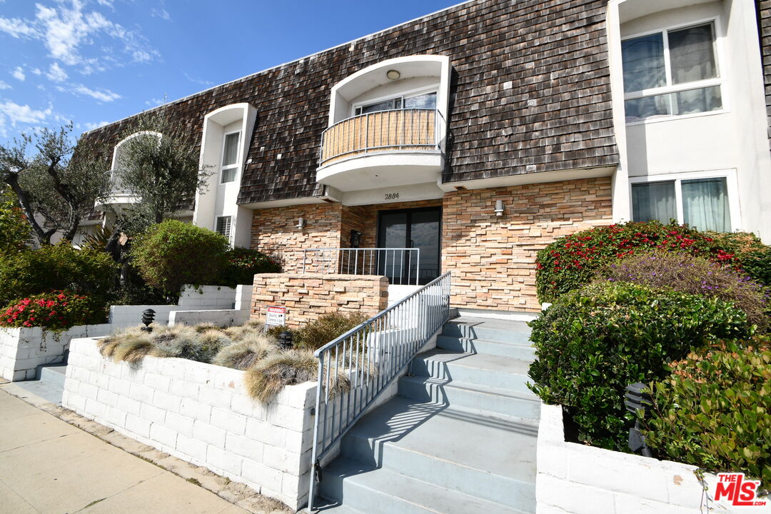 2884 Sawtelle Blvd Unit: 114