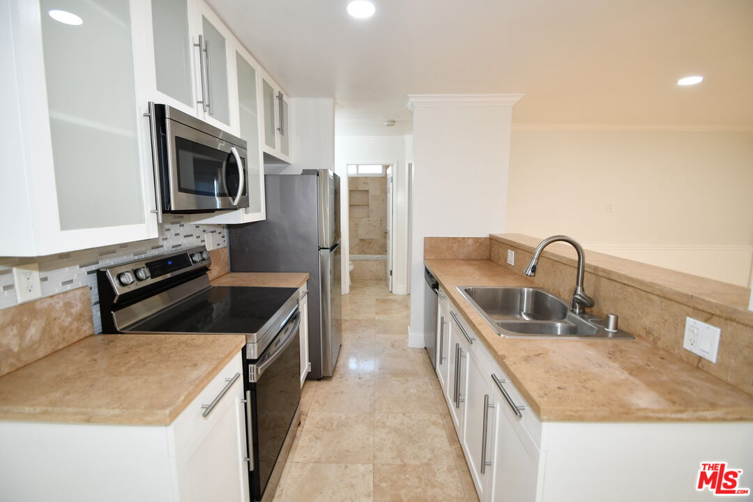 2884 Sawtelle Blvd Unit: 114
