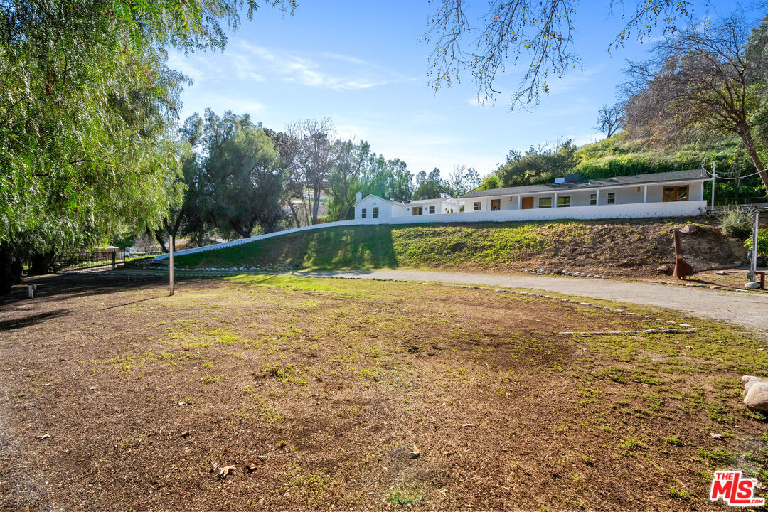 10311 Wheatland Ave