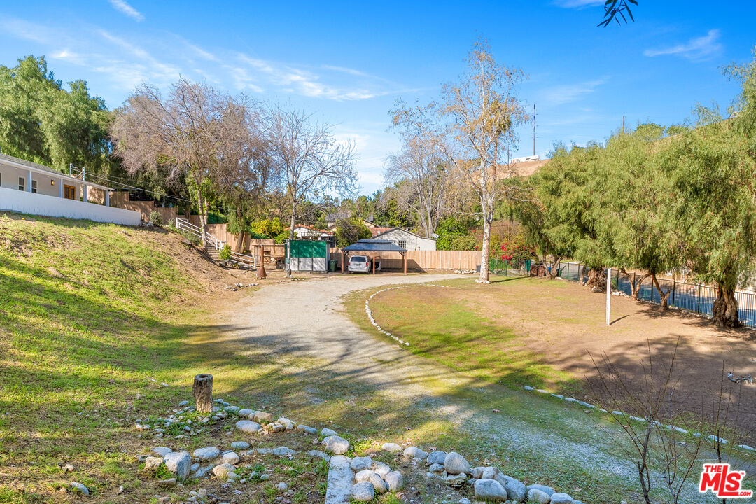 10327 Wheatland Ave