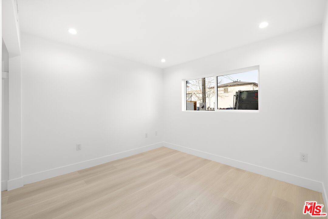 5649 Case Ave Unit: 1