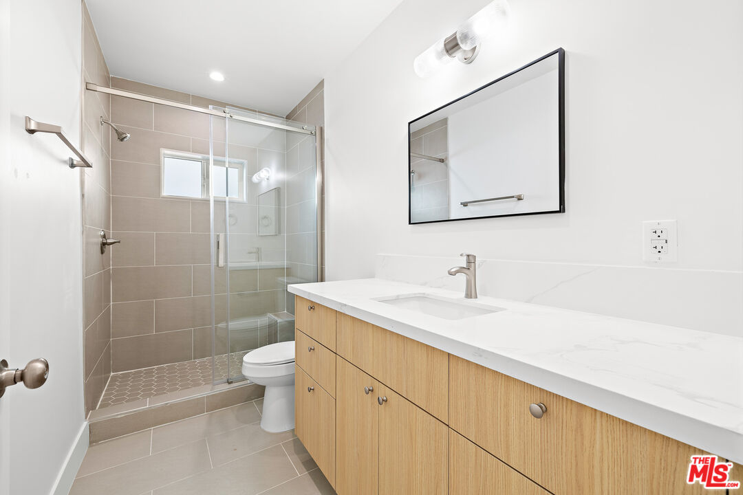 5649 Case Ave Unit: 1