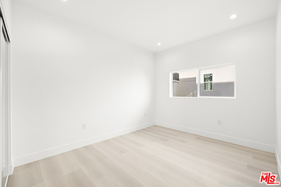 5649 Case Ave Unit: 1