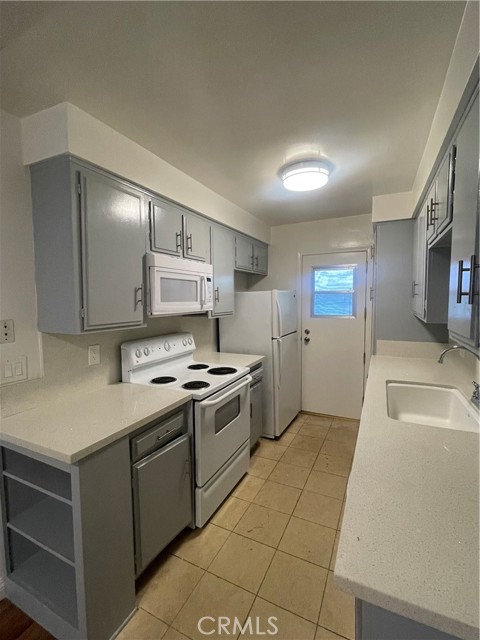 8041 Redlands Unit: 2