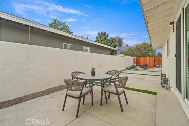 2055 Avenida Aprenda