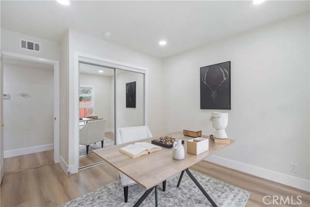 2055 Avenida Aprenda