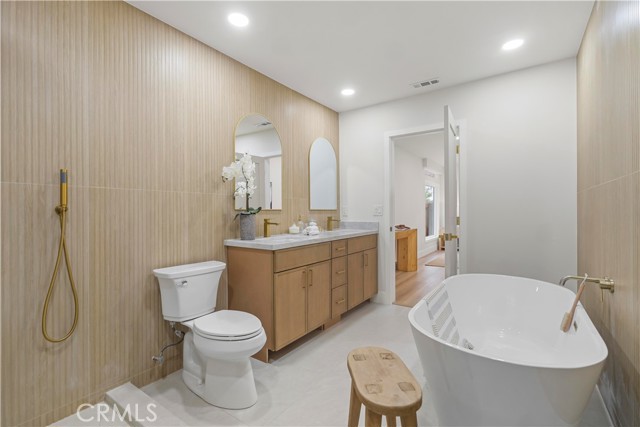 2055 Avenida Aprenda