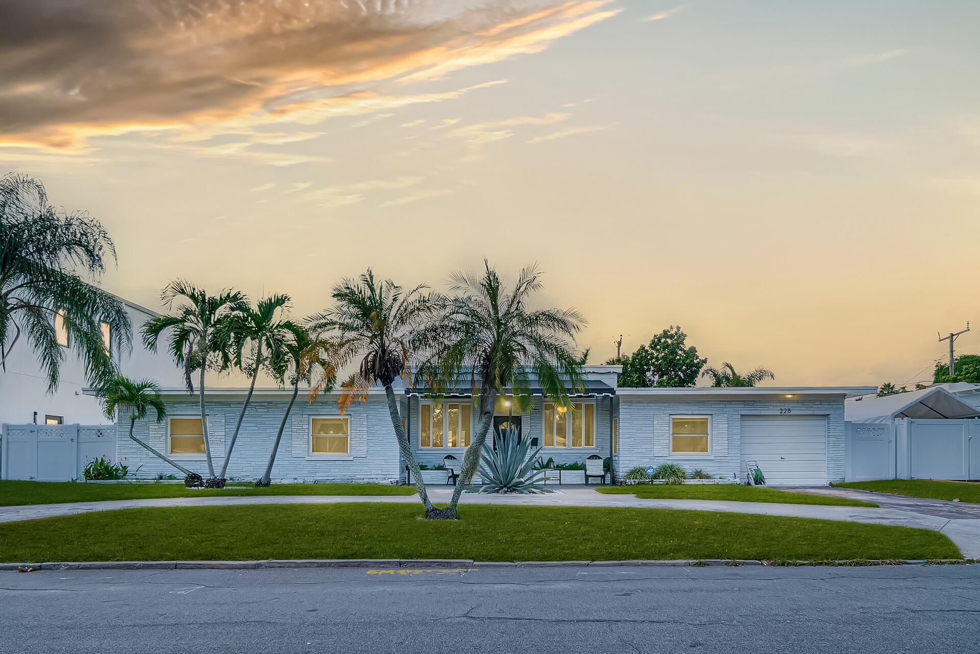 228 Santa Lucia Drive