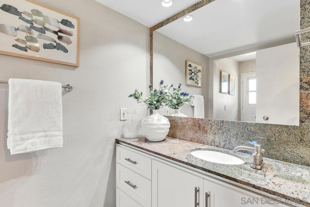 3429 Lomas Serenas