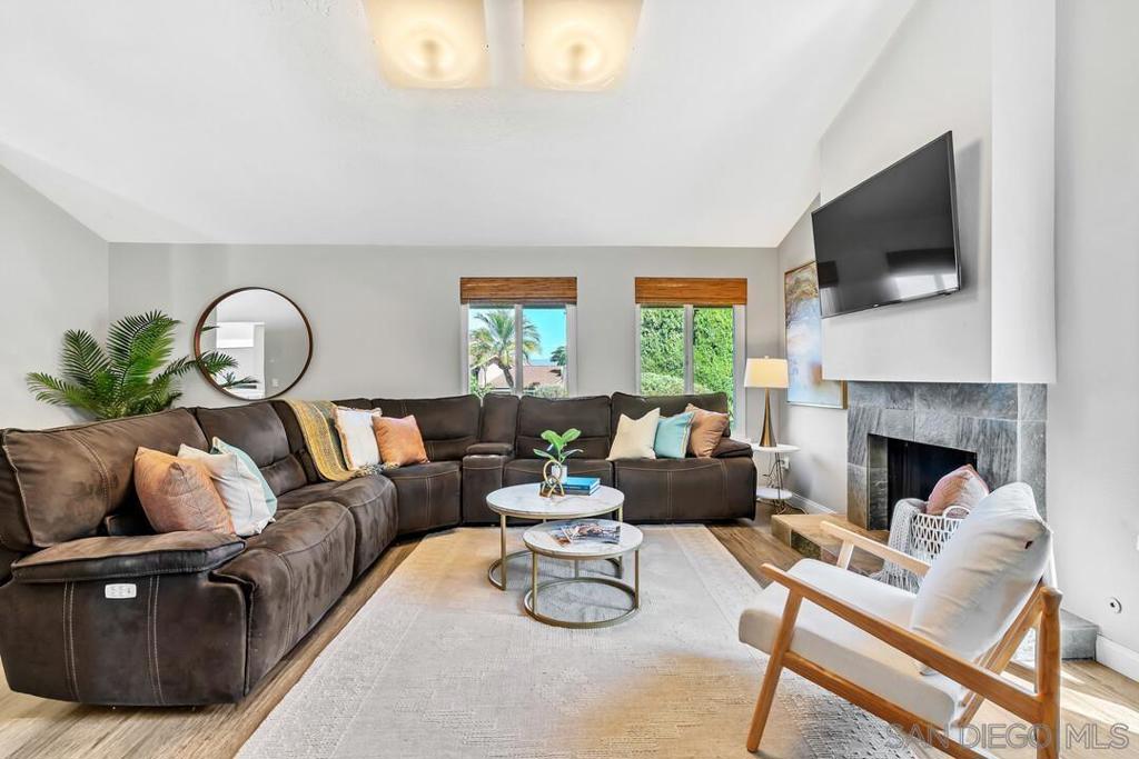 3429 Lomas Serenas