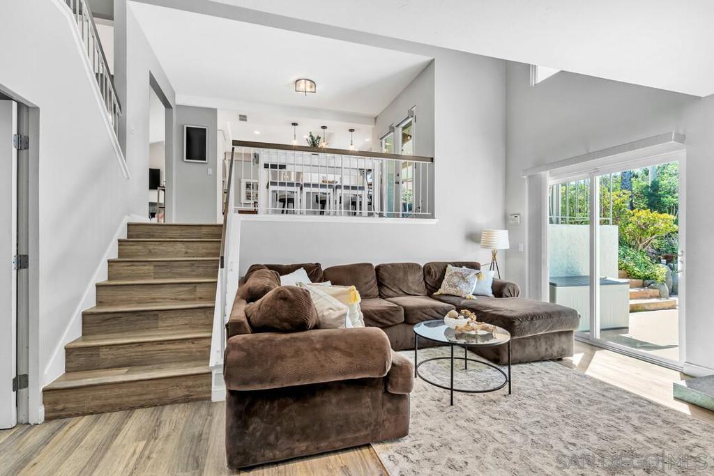 3429 Lomas Serenas