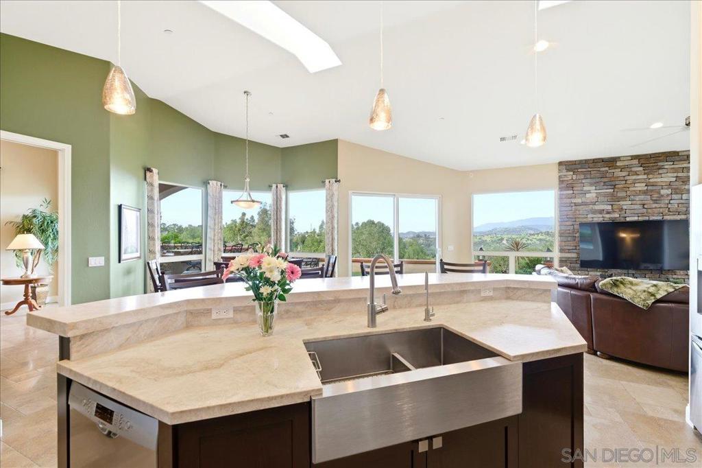 11568 Minneola Cir