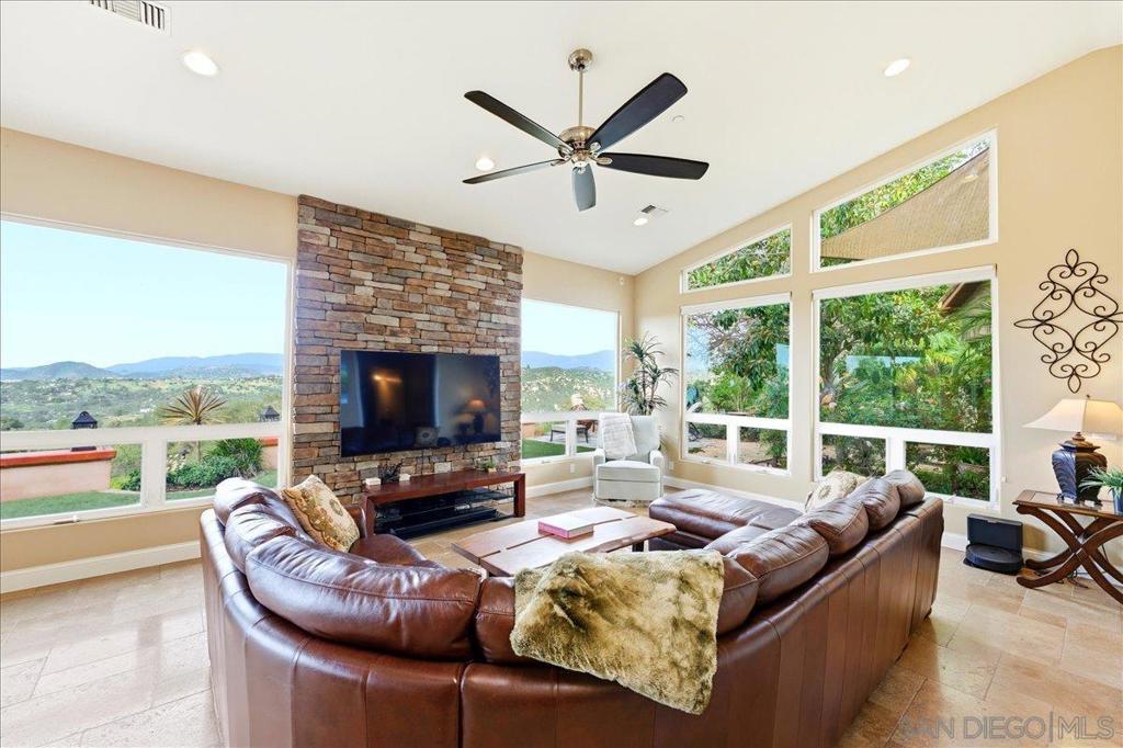 11568 Minneola Cir