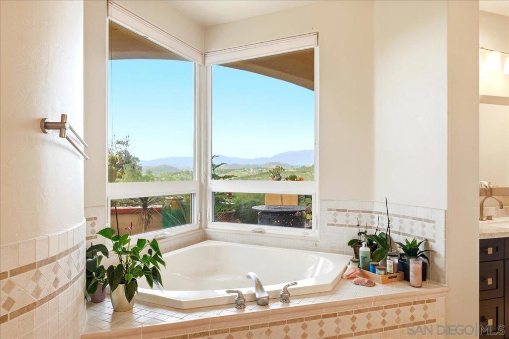 11568 Minneola Cir