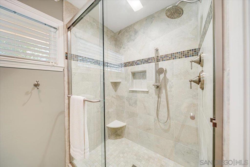 13603 Woodstock