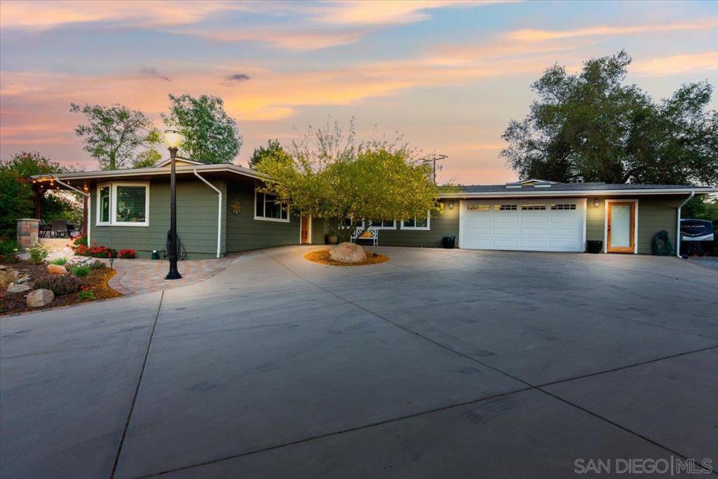 13603 Woodstock