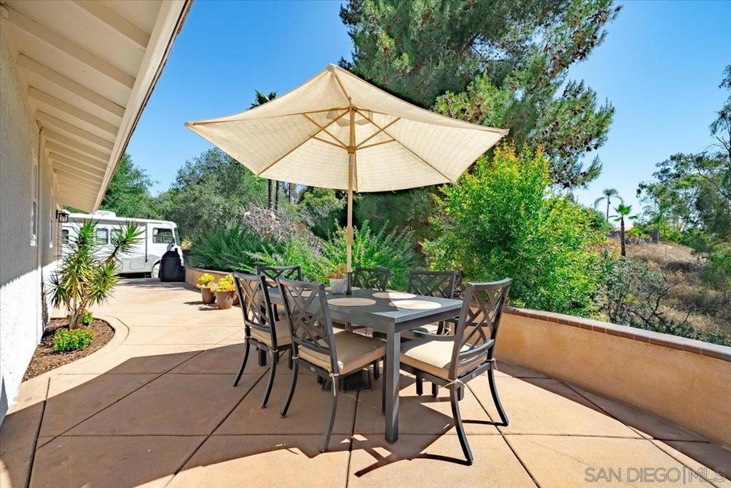 2650 Sunset Hills