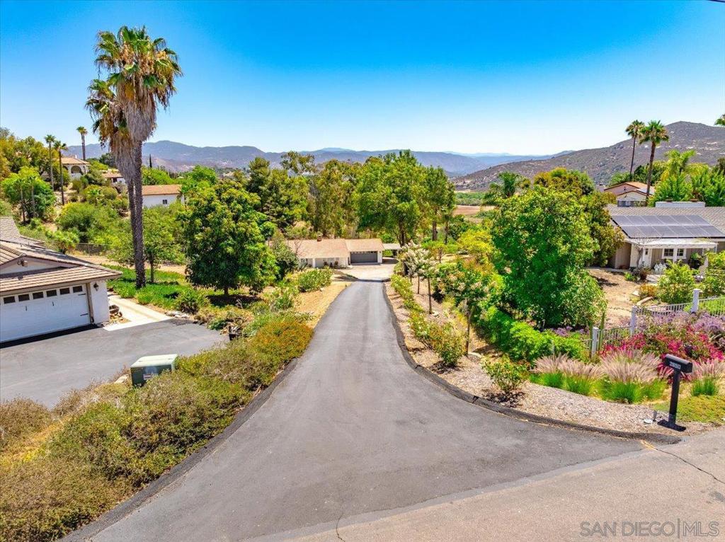 2650 Sunset Hills