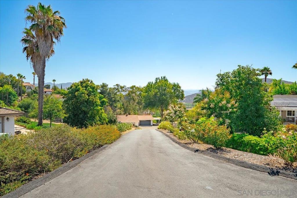 2650 Sunset Hills