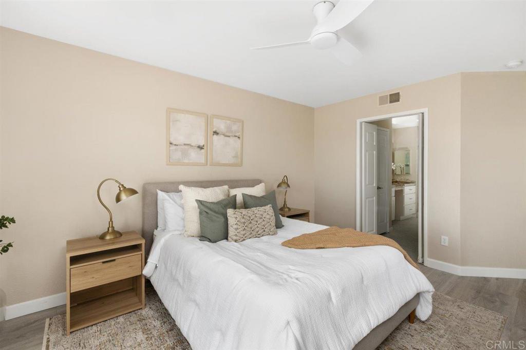 1250 Rue Saint Martin