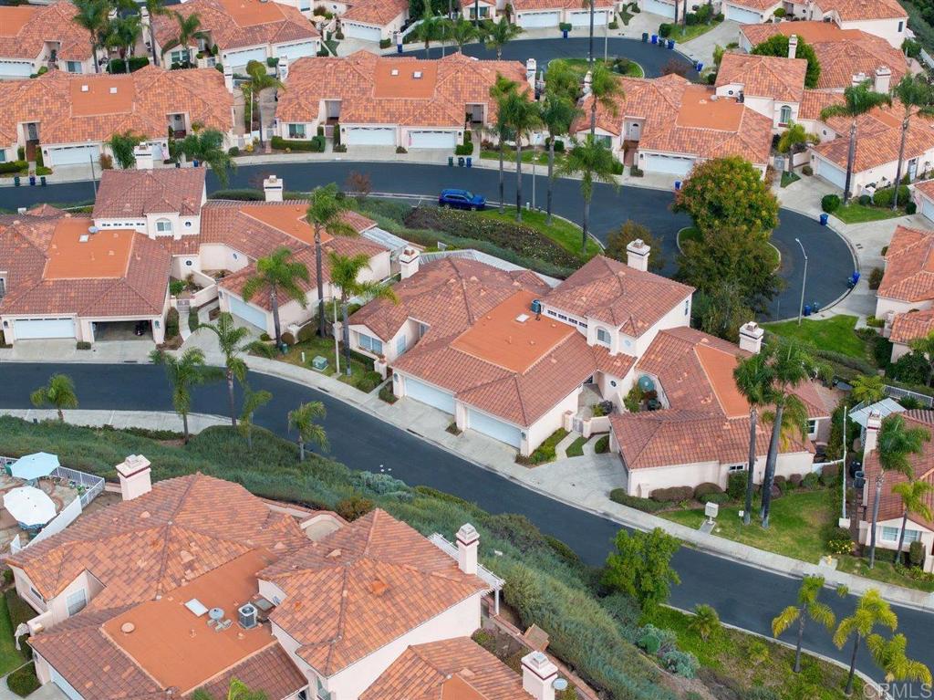 1250 Rue Saint Martin