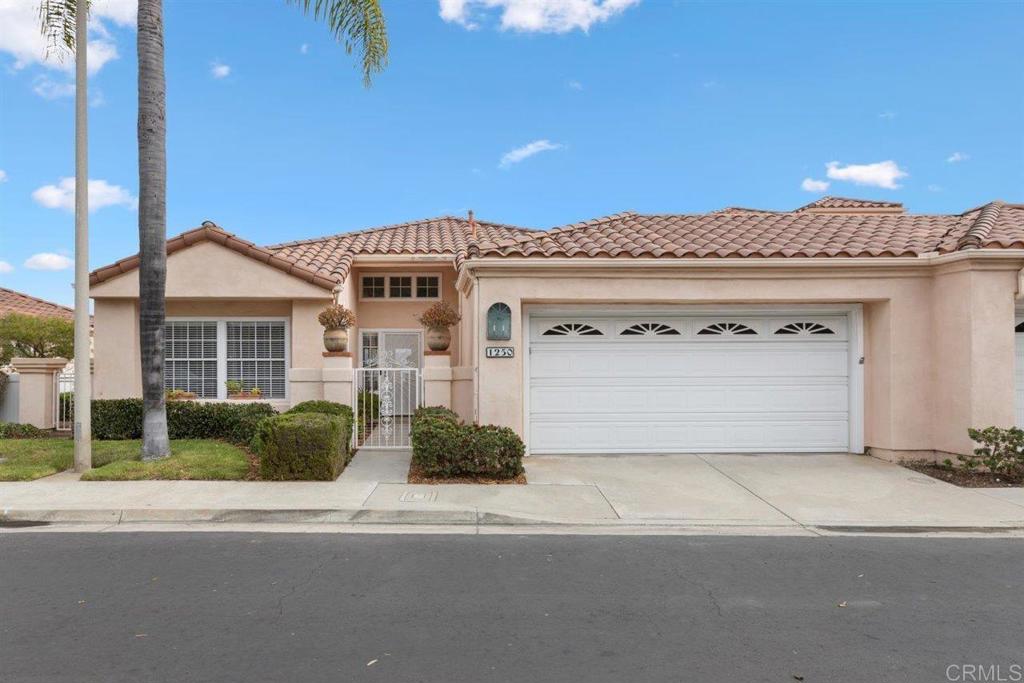 1250 Rue Saint Martin