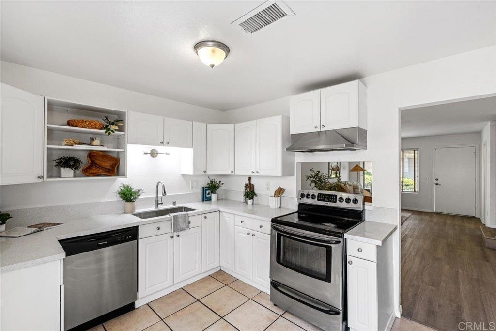 888 Cherrywood Way 20