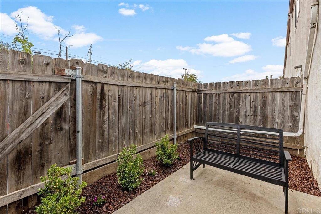 888 Cherrywood Way 20