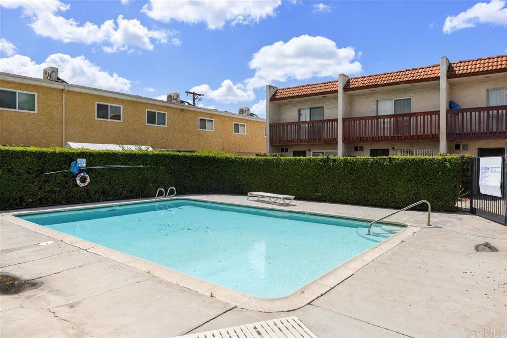 888 Cherrywood Way 20