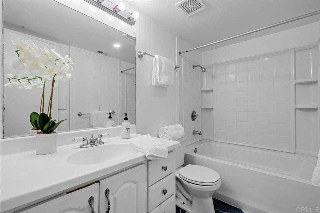 888 Cherrywood Way 20