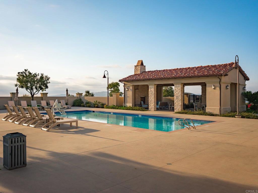 8784 Avenida Mirador
