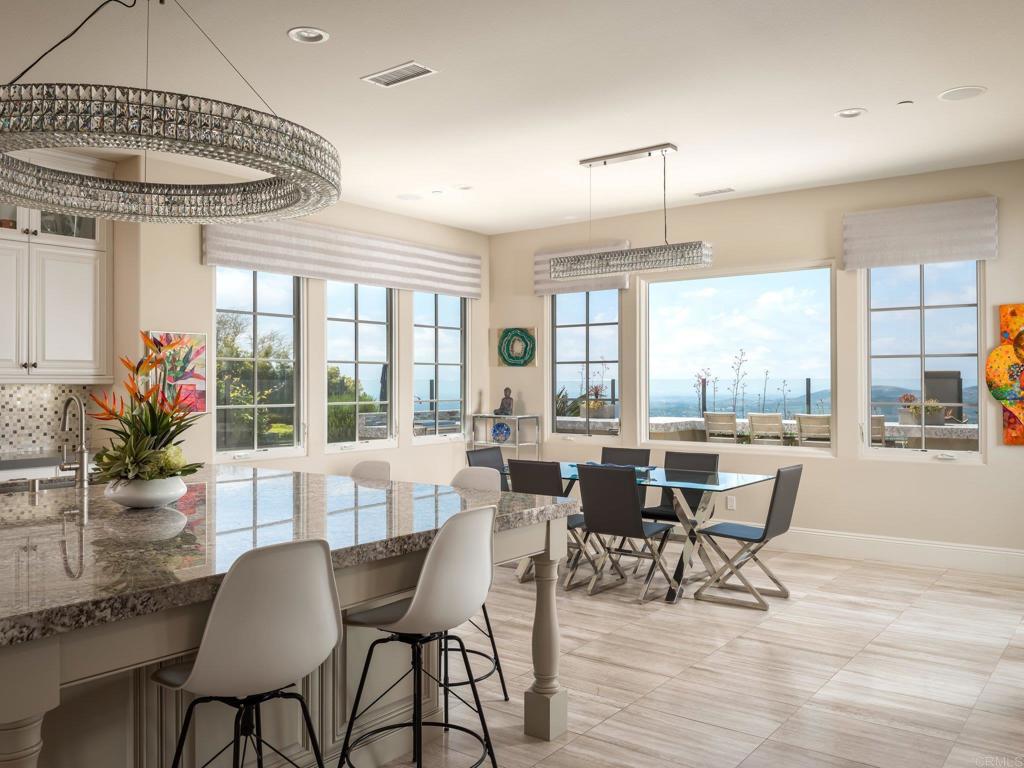 8784 Avenida Mirador