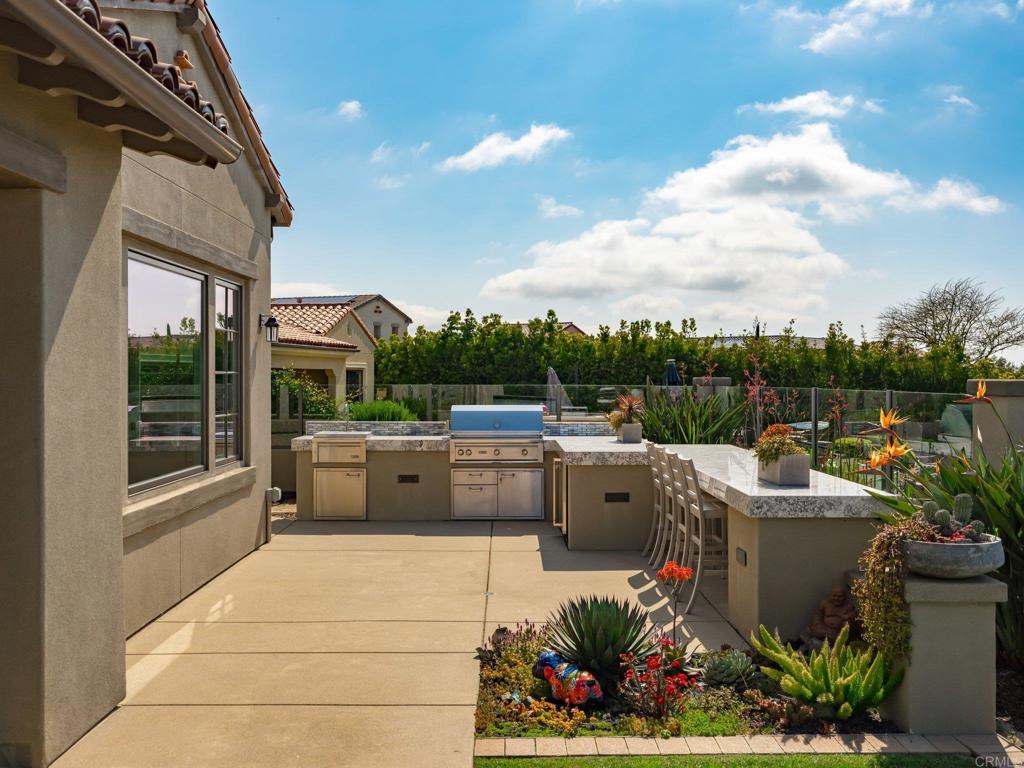 8784 Avenida Mirador