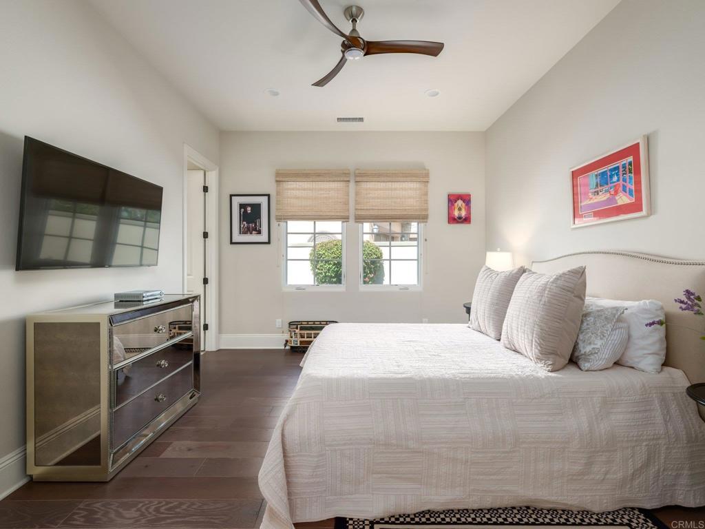 8784 Avenida Mirador