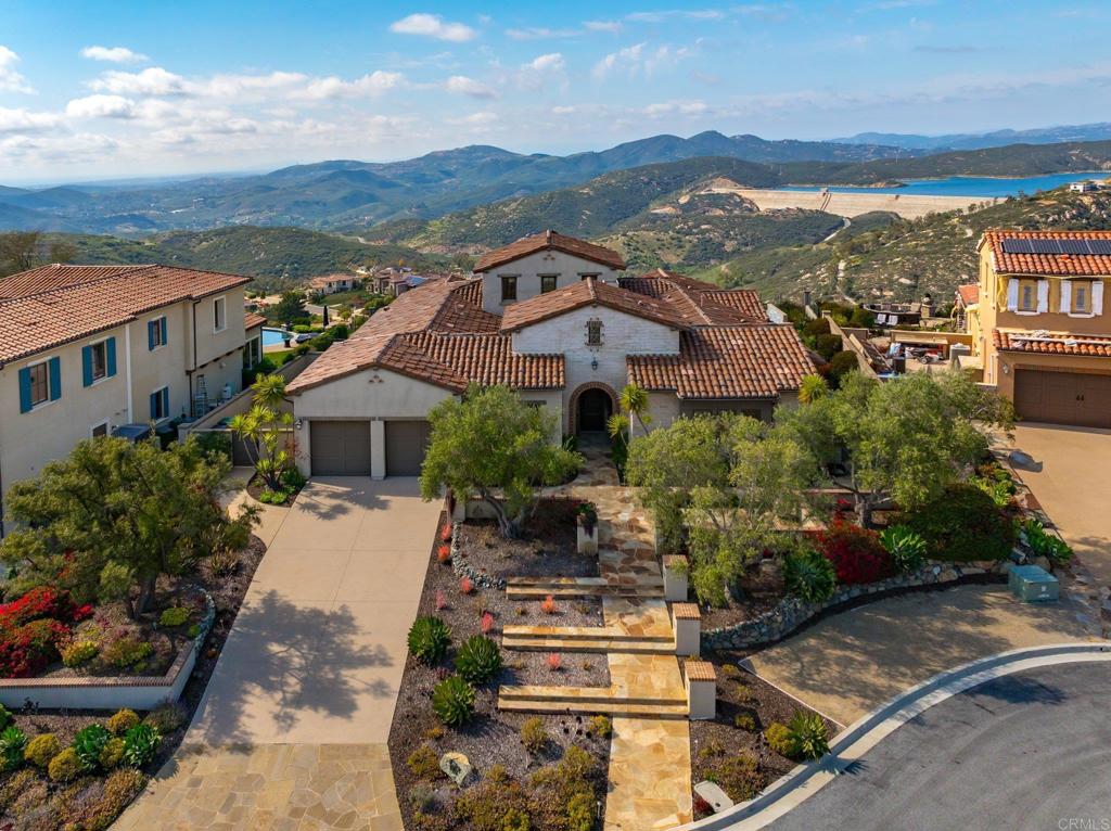 8784 Avenida Mirador