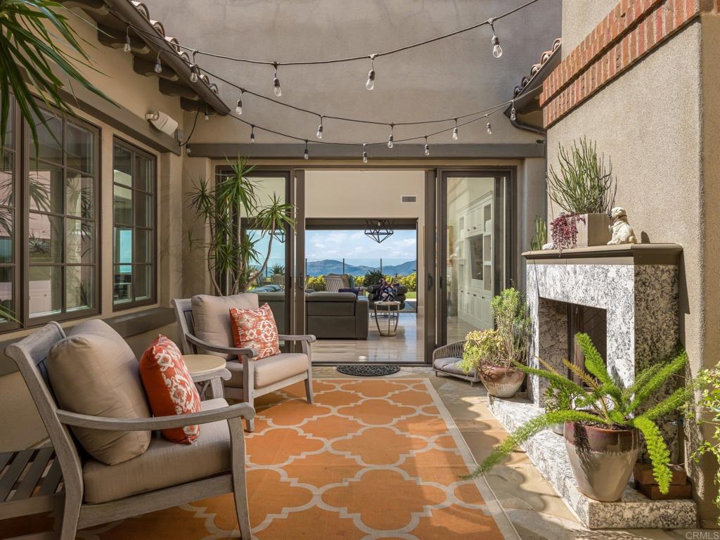 8784 Avenida Mirador