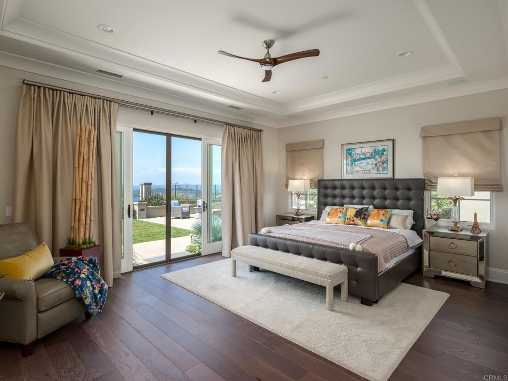 8784 Avenida Mirador