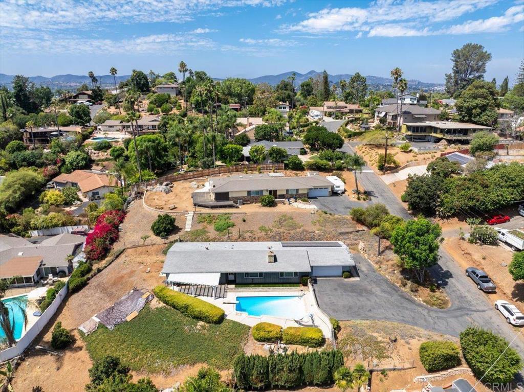 1569 Robyn Road
