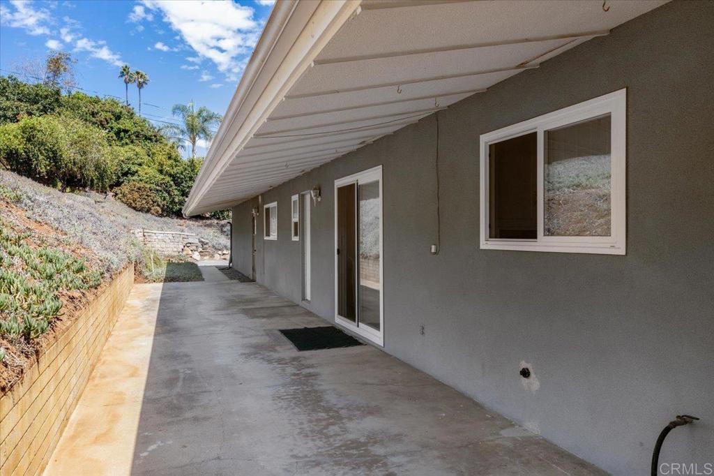1569 Robyn Road