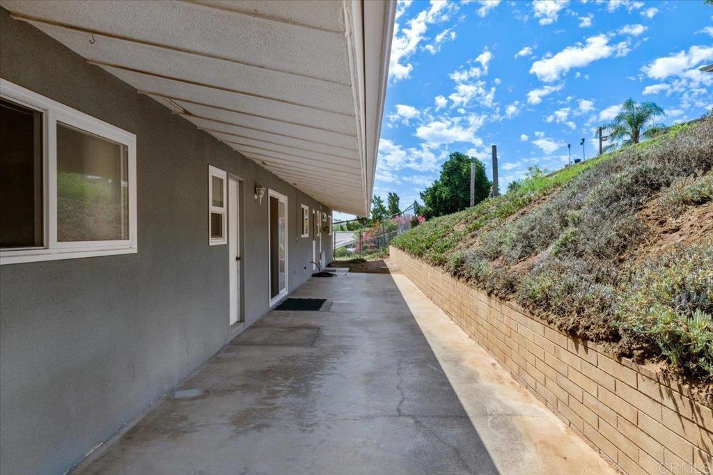 1569 Robyn Road