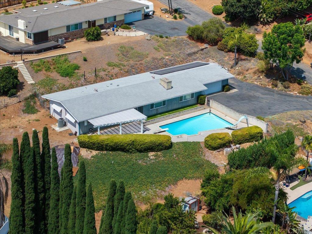 1569 Robyn Road