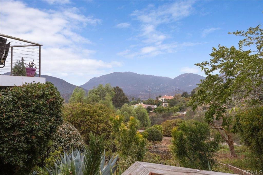 3439 Via Loma Vista