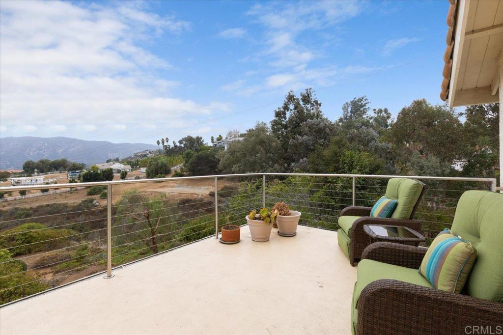 3439 Via Loma Vista