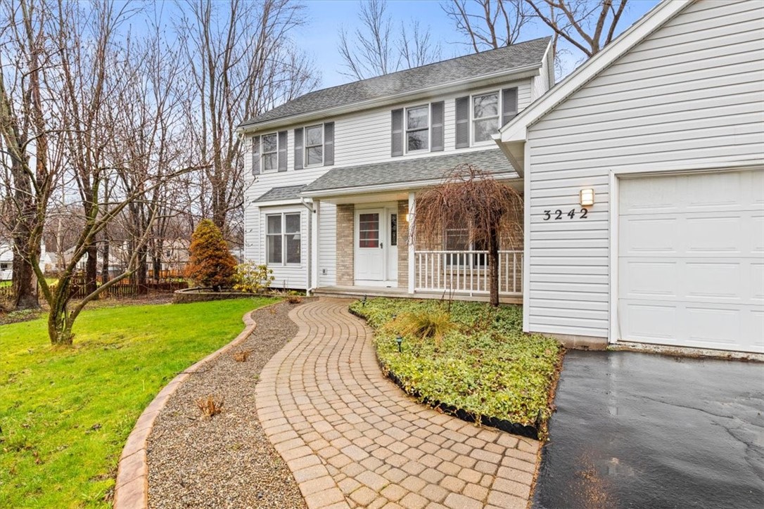3242 Leeward Circle