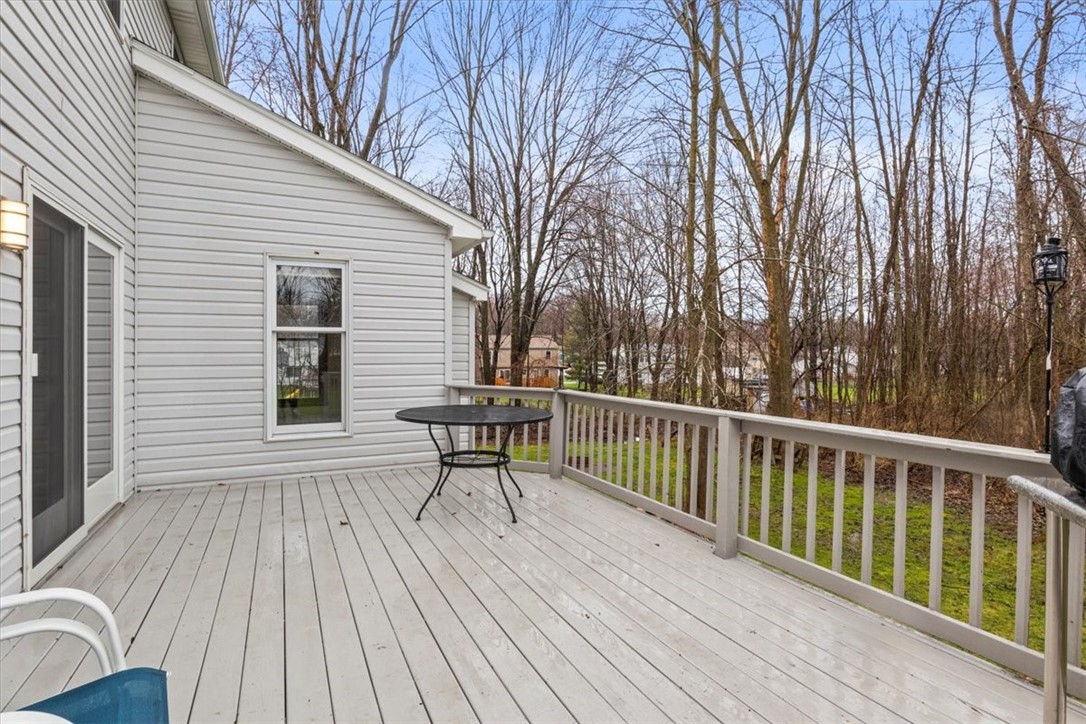 3242 Leeward Circle